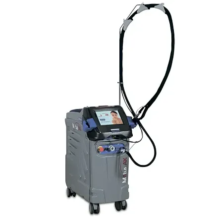 Александритовый лазер для эпиляции Deka MotusAxMoveo Александритовый лазер для эпиляции Deka MotusAxMoveo