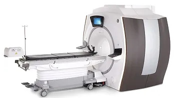 Магнитно-резонансный томограф GE HealthCare Optima MR450w
